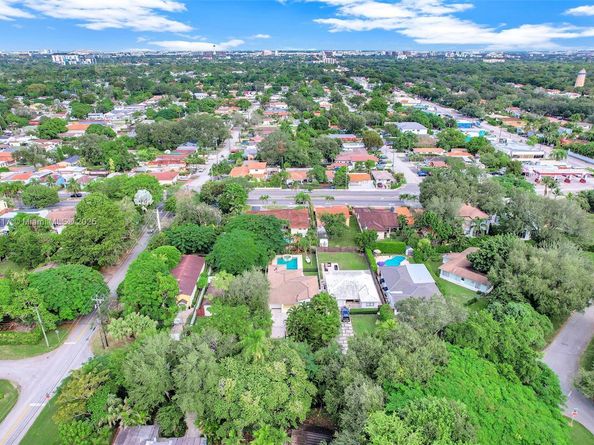 5781 SW 25th St, Miami FL 33155