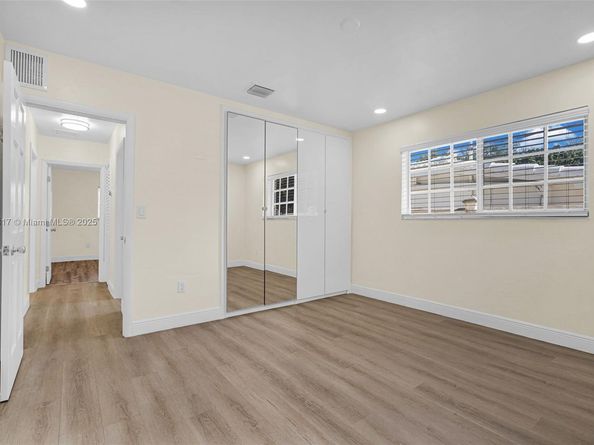 5781 SW 25th St, Miami FL 33155