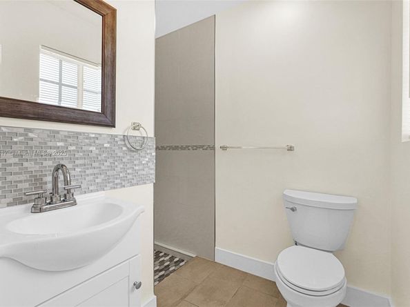 5781 SW 25th St, Miami FL 33155