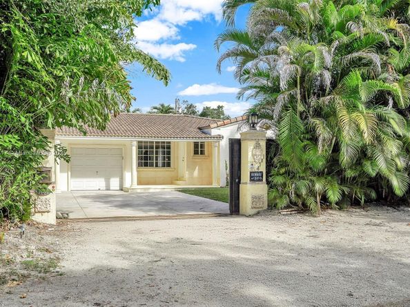 5781 SW 25th St, Miami FL 33155