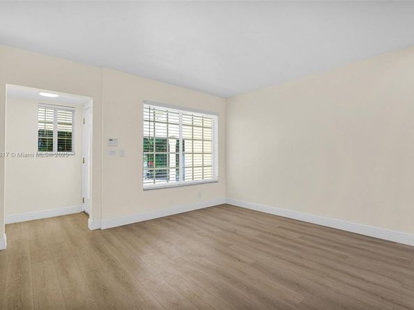 5781 SW 25th St, Miami FL 33155