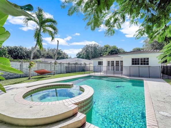5781 SW 25th St, Miami FL 33155