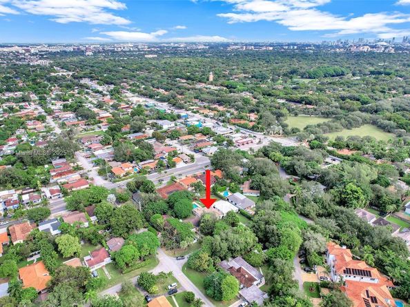 5781 SW 25th St, Miami FL 33155