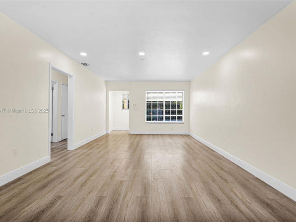 5781 SW 25th St, Miami FL 33155