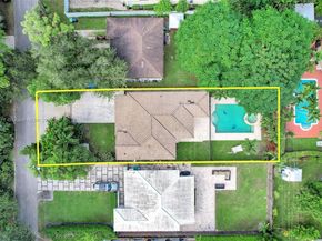 5781 SW 25th St, Miami FL 33155