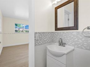 5781 SW 25th St, Miami FL 33155