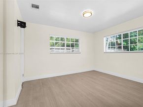 5781 SW 25th St, Miami FL 33155