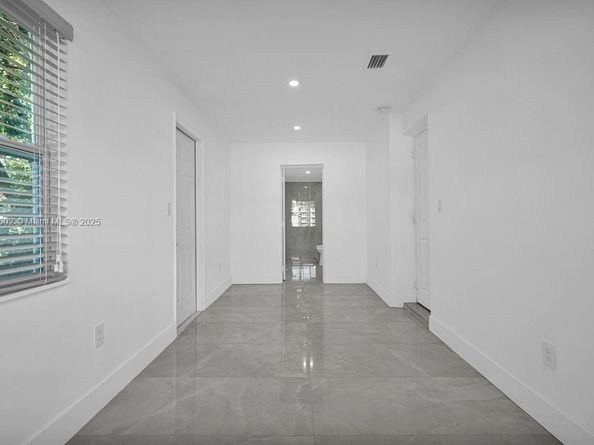 17961 NW 2nd Pl, Miami Gardens FL 33169