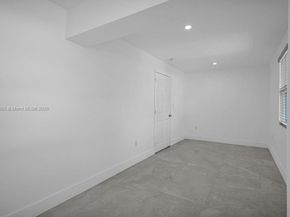 17961 NW 2nd Pl, Miami Gardens FL 33169