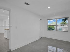 17961 NW 2nd Pl, Miami Gardens FL 33169