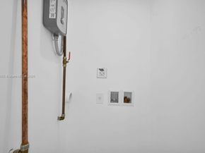 17961 NW 2nd Pl, Miami Gardens FL 33169