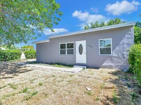 17961 NW 2nd Pl, Miami Gardens FL 33169