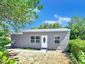 17961 NW 2nd Pl, Miami Gardens FL 33169