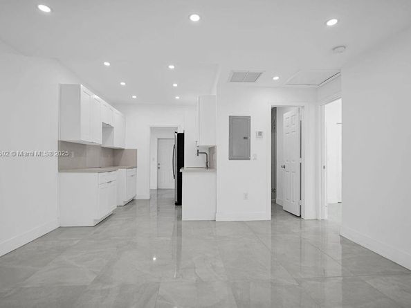 17961 NW 2nd Pl, Miami Gardens FL 33169