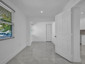 17961 NW 2nd Pl, Miami Gardens FL 33169