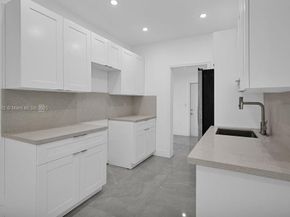 17961 NW 2nd Pl, Miami Gardens FL 33169