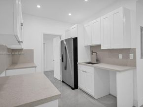 17961 NW 2nd Pl, Miami Gardens FL 33169