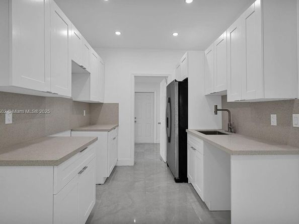 17961 NW 2nd Pl, Miami Gardens FL 33169