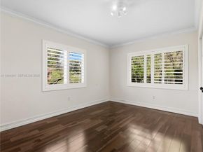 8500 SW 70th St, Miami FL 33143