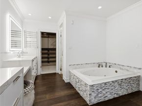 8500 SW 70th St, Miami FL 33143