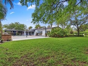 8500 SW 70th St, Miami FL 33143