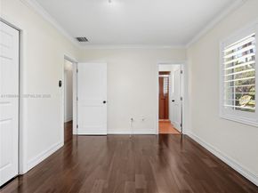 8500 SW 70th St, Miami FL 33143
