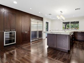 8500 SW 70th St, Miami FL 33143