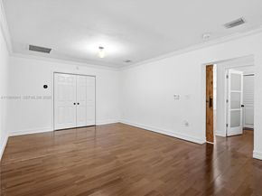 8500 SW 70th St, Miami FL 33143