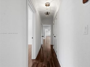 8500 SW 70th St, Miami FL 33143