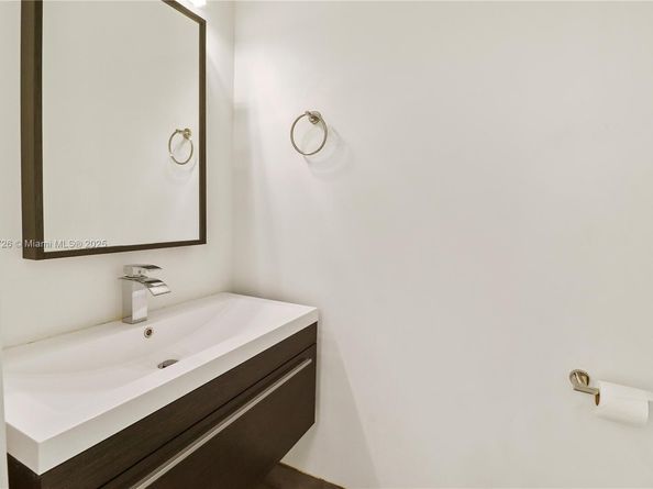 3461 SW 25th St #A, Miami FL 33133