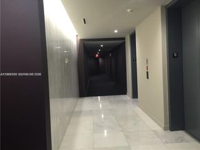 68 SE 6th St 2807, Miami FL 33131