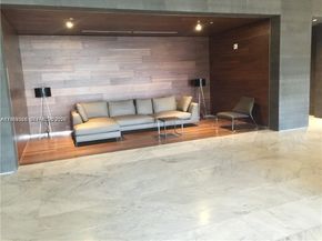 68 SE 6th St 2807, Miami FL 33131