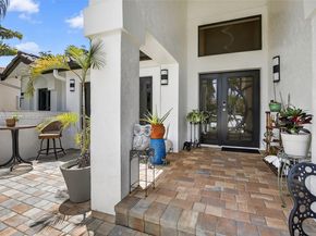 1154 Laguna Springs Dr, Weston FL 33326