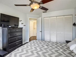 1154 Laguna Springs Dr, Weston FL 33326
