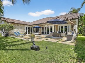 1154 Laguna Springs Dr, Weston FL 33326