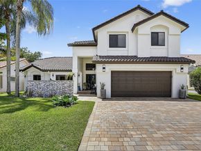1154 Laguna Springs Dr, Weston FL 33326