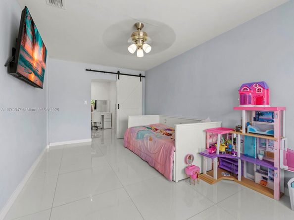 11350 SW 46th St, Miami FL 33165