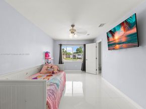 11350 SW 46th St, Miami FL 33165