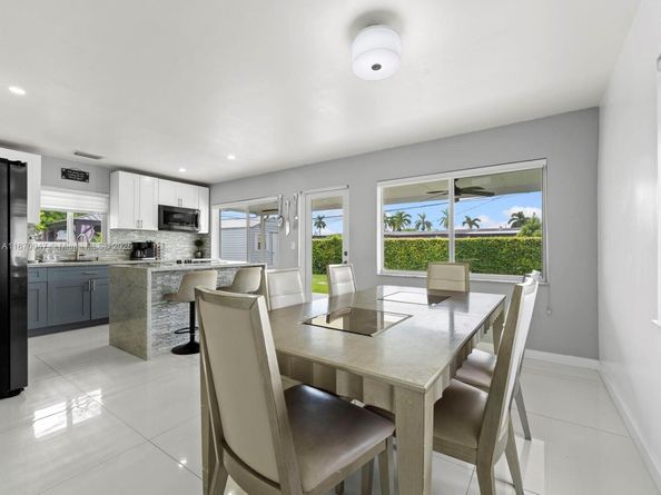 11350 SW 46th St, Miami FL 33165