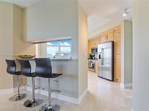 9751 E Bay Harbor Dr 8D, Bay Harbor Islands FL 33154