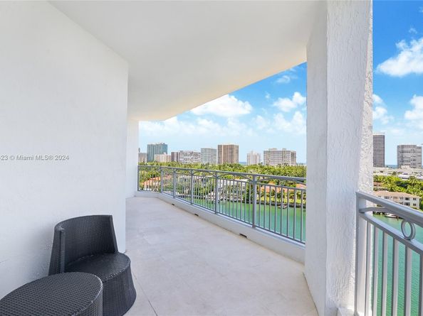9751 E Bay Harbor Dr 8D, Bay Harbor Islands FL 33154