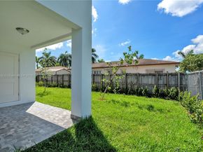 2969 NW 59 St 2, Miami FL 33142