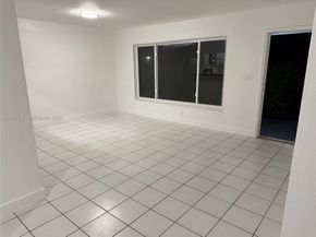15860 102 Pl, Miami FL 33157
