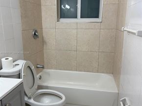15860 102 Pl, Miami FL 33157