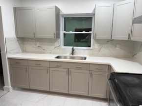 15860 102 Pl, Miami FL 33157