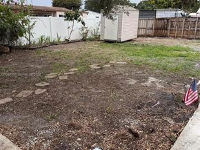 15860 102 Pl, Miami FL 33157