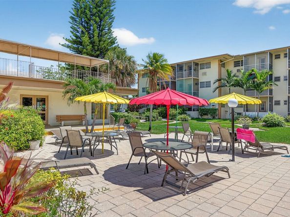 16901 NE 13th Ave 210, Miami FL 33162