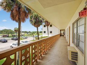 16901 NE 13th Ave 210, Miami FL 33162