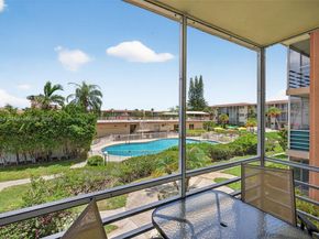 16901 NE 13th Ave 210, Miami FL 33162