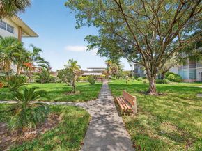 16901 NE 13th Ave 210, Miami FL 33162